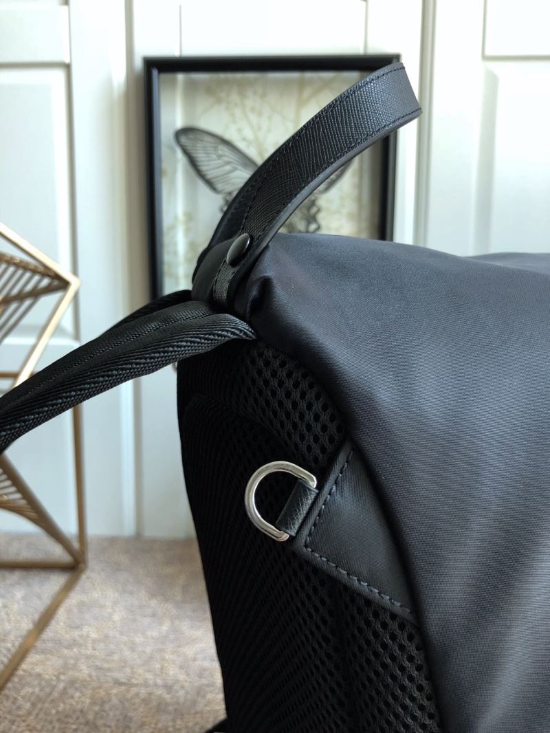 Pra*a backpacks